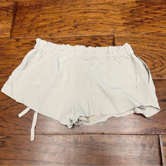 Wilfred Montrouge Short - Picture 2 of 8